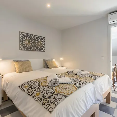 Apartment Aoa Giralda Seville