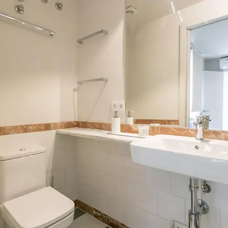 Apartment Aoa Giralda Seville